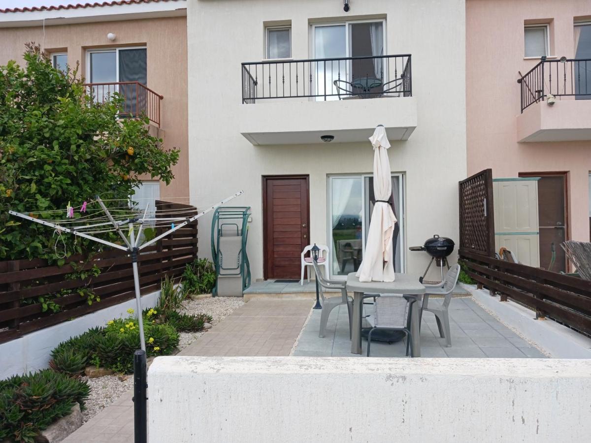 Beautiful 2-Bed House In Mandria Paphos Villa Exterior photo